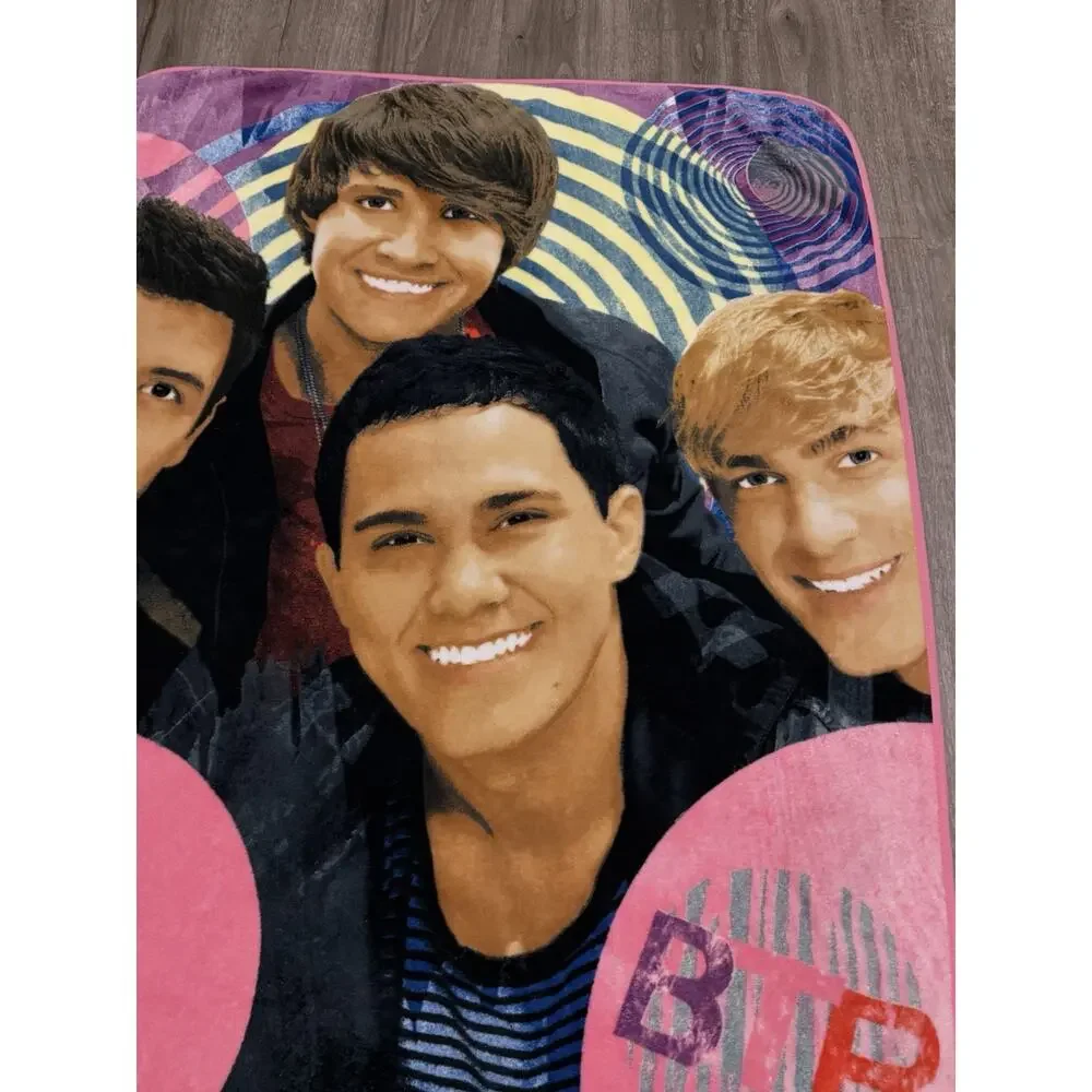 Big Time Rush Blanket 2011 Nickelodeon BTR Pink Fleece Throw 58x43 Vintage